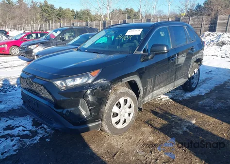 2021 Toyota Rav4 Le z USA, uszkodzony, nr VIN 2T3F1RFV7MC244908